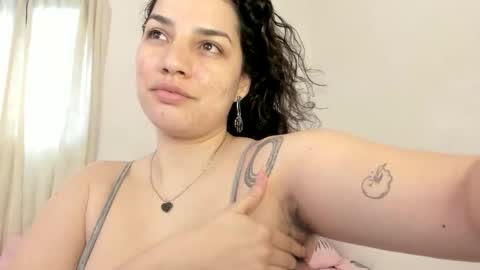 Snapshot of carmesix__ chatting on 11.11.25 carmesix__ online show from 11.11.25