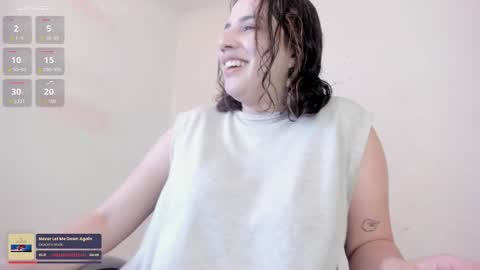 Snapshot of carmesix__ chatting on 01.16.26 carmesix__ online show from 01.16.26