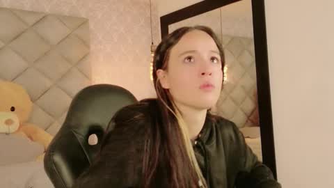 caro_adams1 online show from 12.05.25