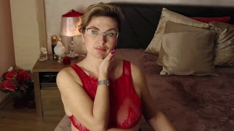 CaroJhones online show from 02.03.25