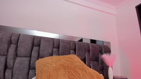 Snapshot of carol_horny chatting on 01.25.25 Carol  online show from 01.25.25