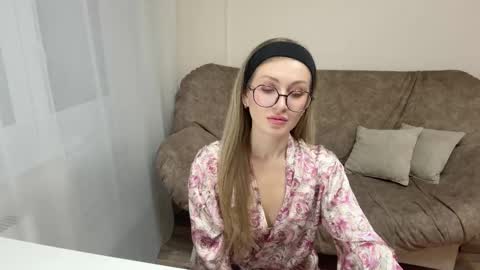 Carolin online show from 11.20.25