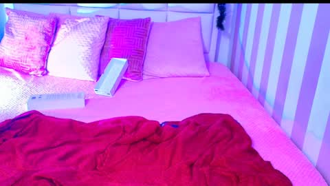 Snapshot of carolina_hernandez22 chatting on 12.29.24 Carolina online show from 12.29.24