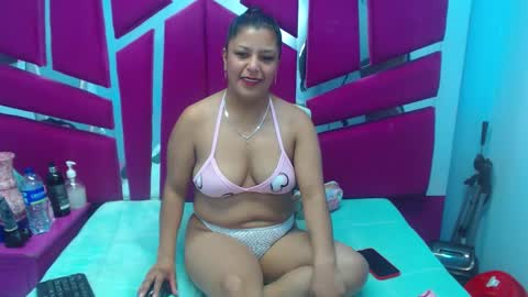 Snapshot of carolina_suarez_ chatting on 03.02.26 carolina suarez online show from 03.02.26