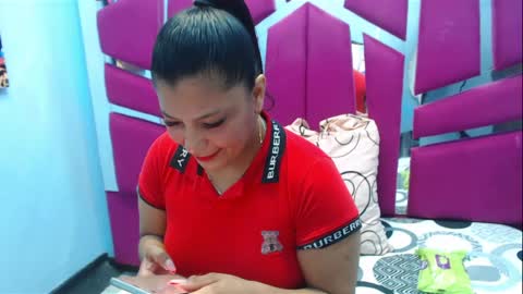 Snapshot of carolina_suarez_ chatting on 04.14.26 carolina suarez online show from 04.14.26