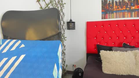 Snapshot of carolinacrus01 chatting on 12.01.25 Carolina online show from 12.01.25