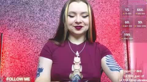 Snapshot of carolinareaperr chatting on 11.22.25 Ask me better xx online show from 11.22.25