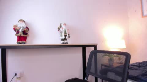  Caroline  online show from 01.12.26