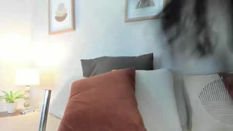  Caroline  online show from 05.25.26