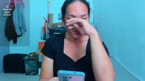 Snapshot of caroline_east chatting on 03.02.26 caroline_east online show from 03.02.26