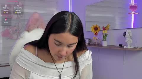 Snapshot of caroline_rodriguez_9 chatting on 05.15.26 caroline_rodriguez_9 online show from 05.15.26
