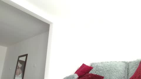 caroline online show from 12.21.25