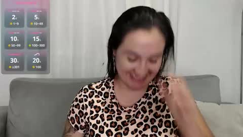 Caroline  online show from 11.06.25