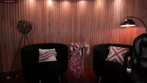 Caro online show from 11.26.25