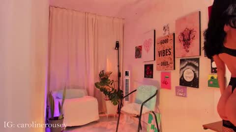 Snapshot of carolinerousev chatting on 01.03.25 carol online show from 01.03.25