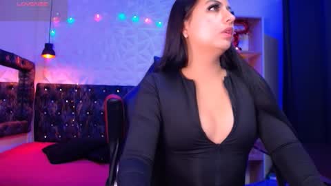 Snapshot of carolinescoth_dl chatting on 02.09.25 Caroline Scoth online show from 02.09.25