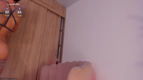 carolinna_ online show from 02.24.26