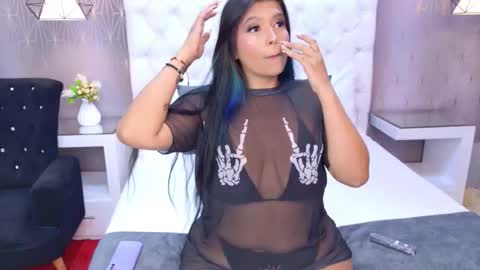 CarolinneTaylor online show from 10.04.25
