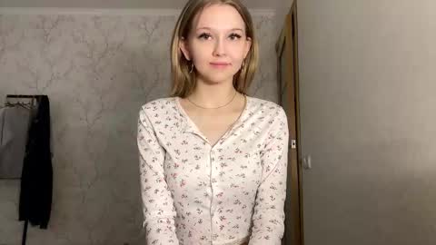 Snapshot of carollkaps chatting on 12.15.25 Carol online show from 12.15.25