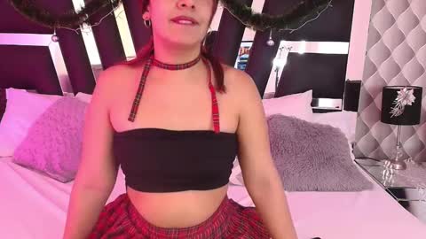 Snapshot of caroo_gomeez chatting on 01.10.25 Caro Gmez online show from 01.10.25