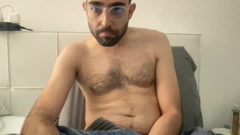 Snapshot of carpetchest chatting on 12.05.25 Thick Juciy online show from 12.05.25