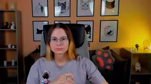 carrie_roses online show from 10.03.25