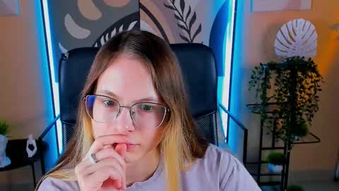 carrie_roses online show from 10.06.25