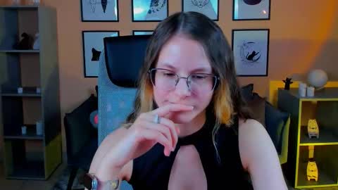 carrie_roses online show from 10.15.25