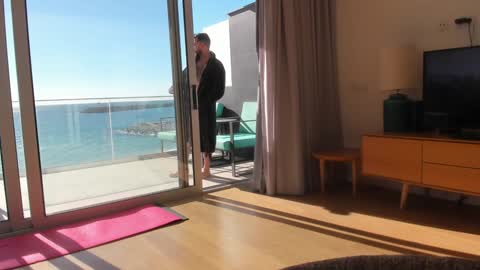 Anna Jones and Larry Jones online show from 12.24.24