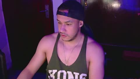 Snapshot of casas_oom chatting on 12.08.24 online show from 12.08.24