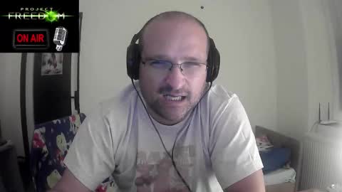 Snapshot of cascadacek chatting on 09.17.25 CASCADACEK online show from 09.17.25