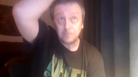 Snapshot of caseurdecue chatting on 01.05.25 AllenGallant online show from 01.05.25