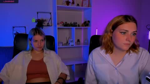 casey_meow_ online show from 10.07.25