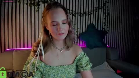 Casey sweeet online show from 12.21.25