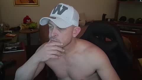 Cash Alpha Male online show from 09.11.25