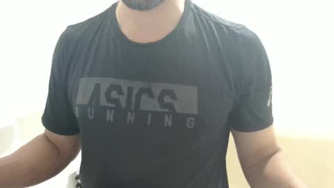 Snapshot of cashmastermuscle77 chatting on 02.01.25 cashmastermuscle77 online show from 02.01.25