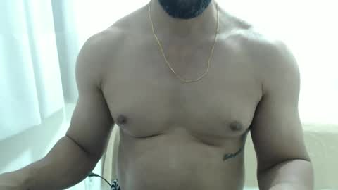 Snapshot of cashmastermuscle77 chatting on 10.16.25 cashmastermuscle77 online show from 10.16.25