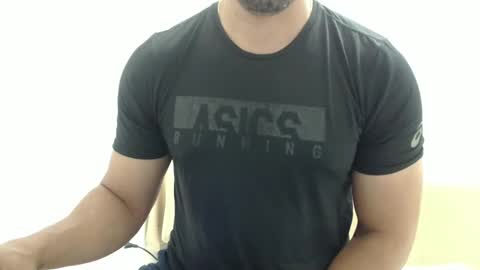 Snapshot of cashmastermuscle77 chatting on 10.26.25 cashmastermuscle77 online show from 10.26.25