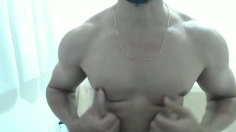 Snapshot of cashmastermuscle77 chatting on 11.13.25 cashmastermuscle77 online show from 11.13.25