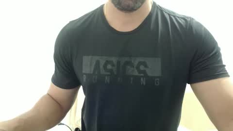 Snapshot of cashmastermuscle77 chatting on 11.15.25 cashmastermuscle77 online show from 11.15.25