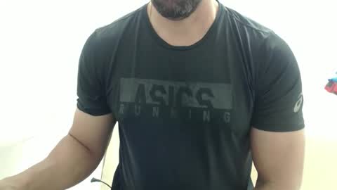 Snapshot of cashmastermuscle77 chatting on 12.15.25 cashmastermuscle77 online show from 12.15.25