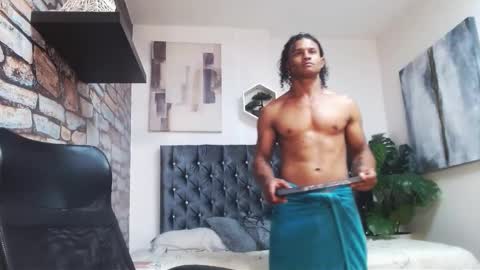 Casike online show from 10.26.25