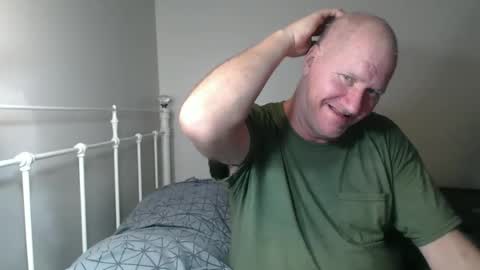 Snapshot of casinocam chatting on 12.18.25 CasinoCam online show from 12.18.25