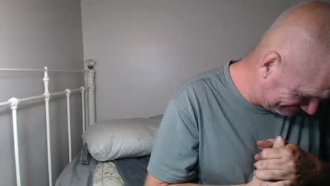 Snapshot of casinocam chatting on 04.21.26 CasinoCam online show from 04.21.26