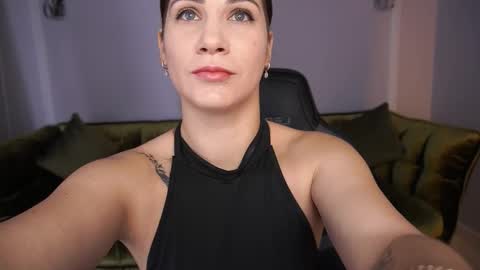 Snapshot of cassandragood chatting on 11.19.25 Lena online show from 11.19.25