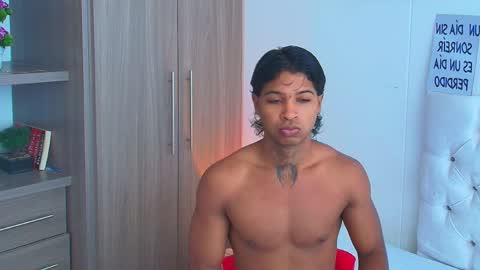 Snapshot of cassian_gold chatting on 06.08.26 CASSIAN GOLD online show from 06.08.26
