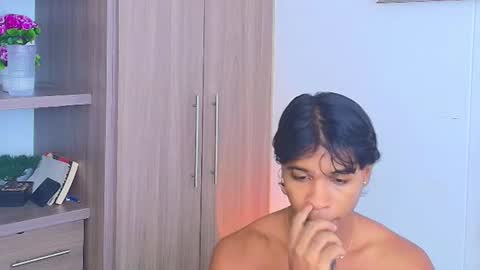 Snapshot of cassian_gold chatting on 06.10.26 CASSIAN GOLD online show from 06.10.26