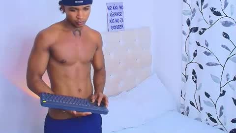 Snapshot of cassian_gold chatting on 06.18.26 CASSIAN GOLD online show from 06.18.26