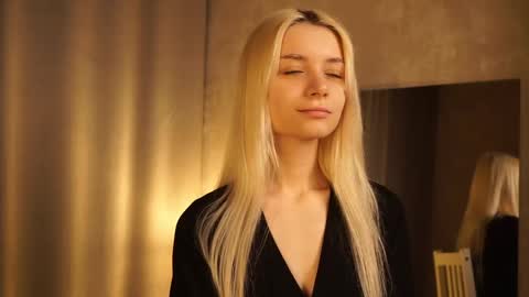 Cassie online show from 03.09.25