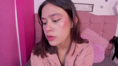 Snapshot of cassie_jones1 chatting on 01.04.25 Cassie Jones online show from 01.04.25